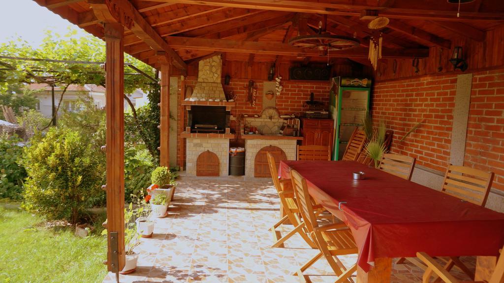 Guest House Simona Sapareva Banya Ngoại thất bức ảnh